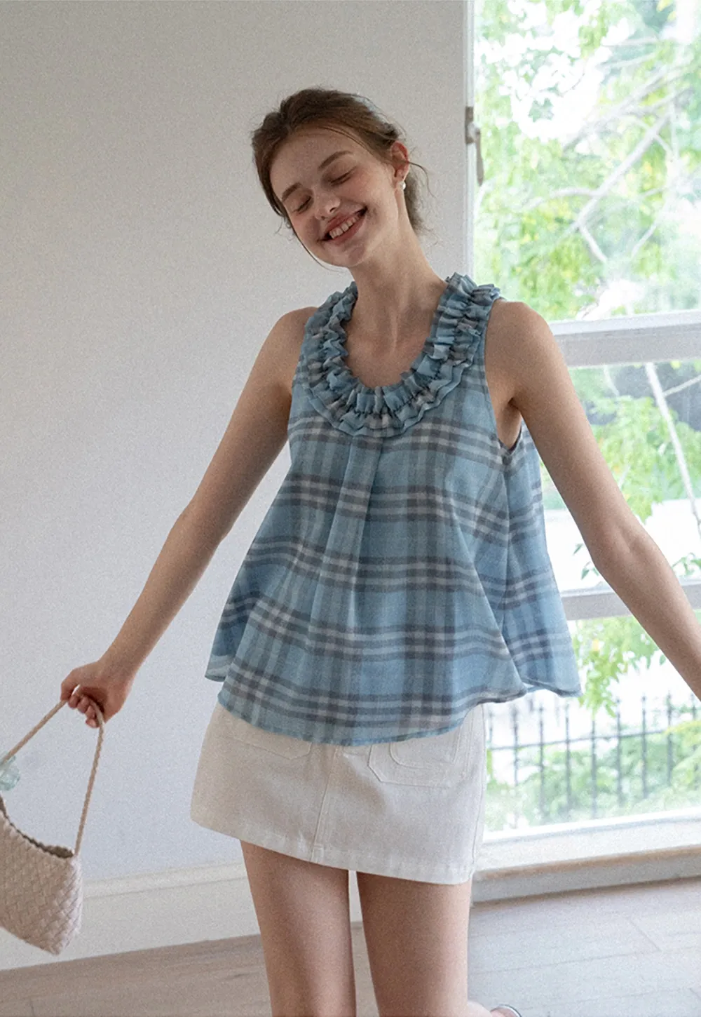 Women’s Ruffle Trim U-Neck Plaid Tank Top