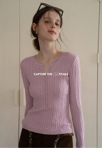 Womens Ribbed Knit Long Sleeve V- Neck Knit Top