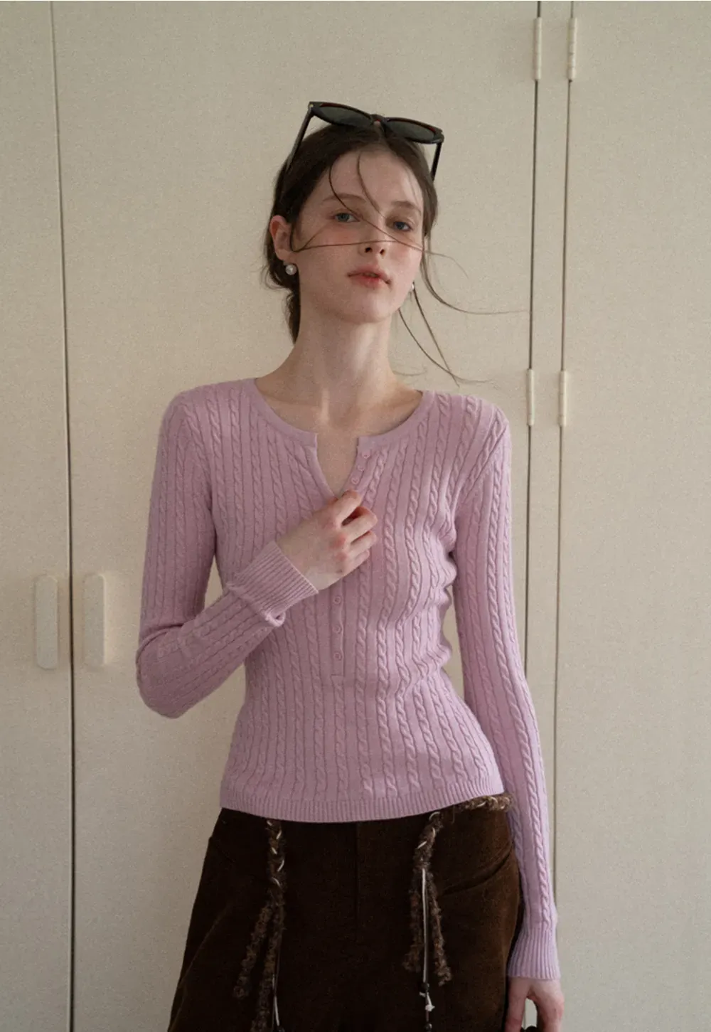 Womens Ribbed Knit Long Sleeve V- Neck Knit Top