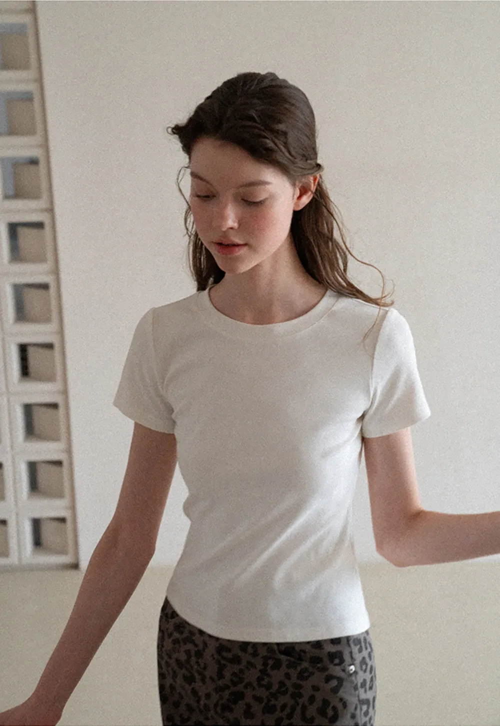 Short sleeve tshirt with lace back detail