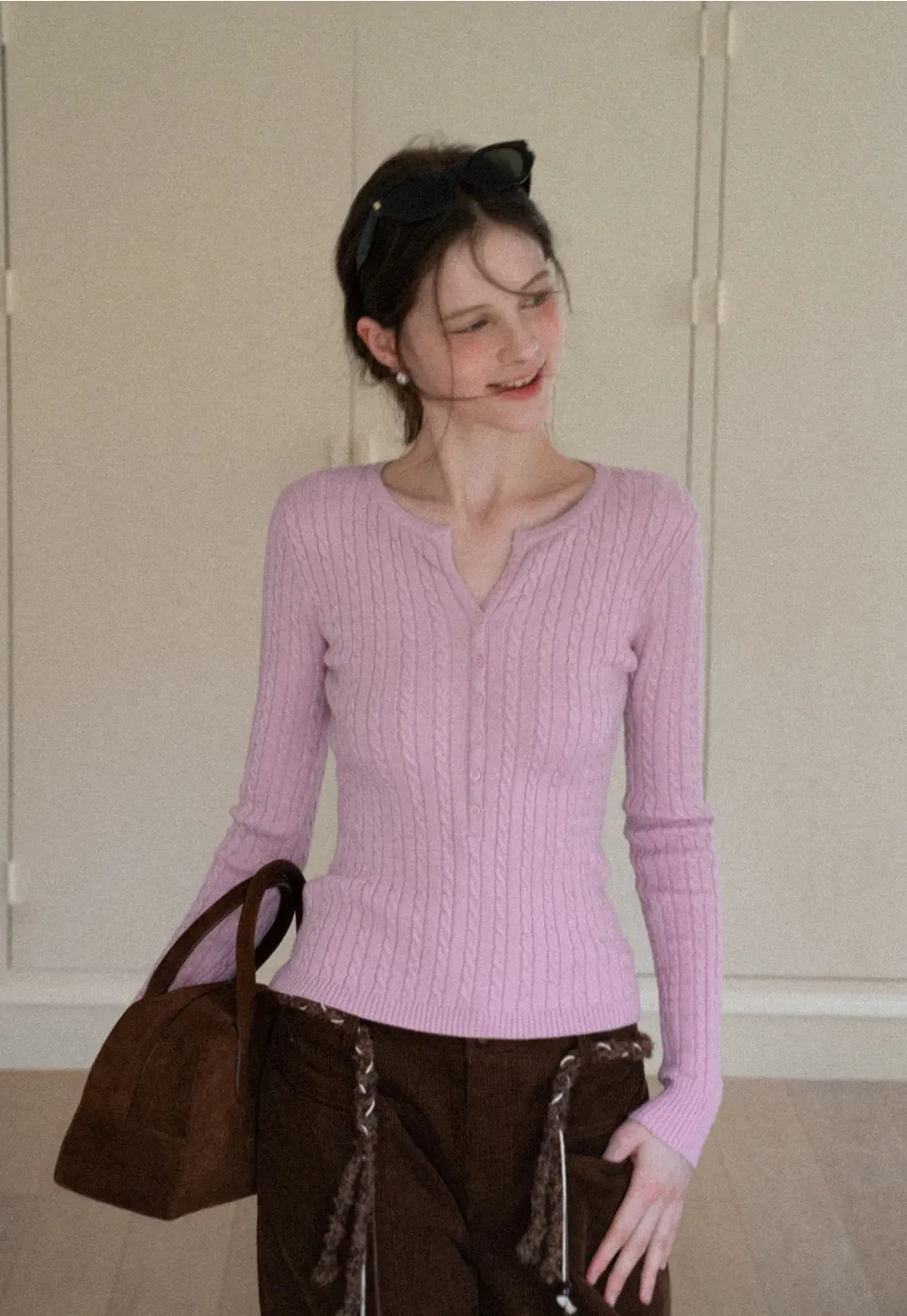 Womens Ribbed Knit Long Sleeve V- Neck Knit Top