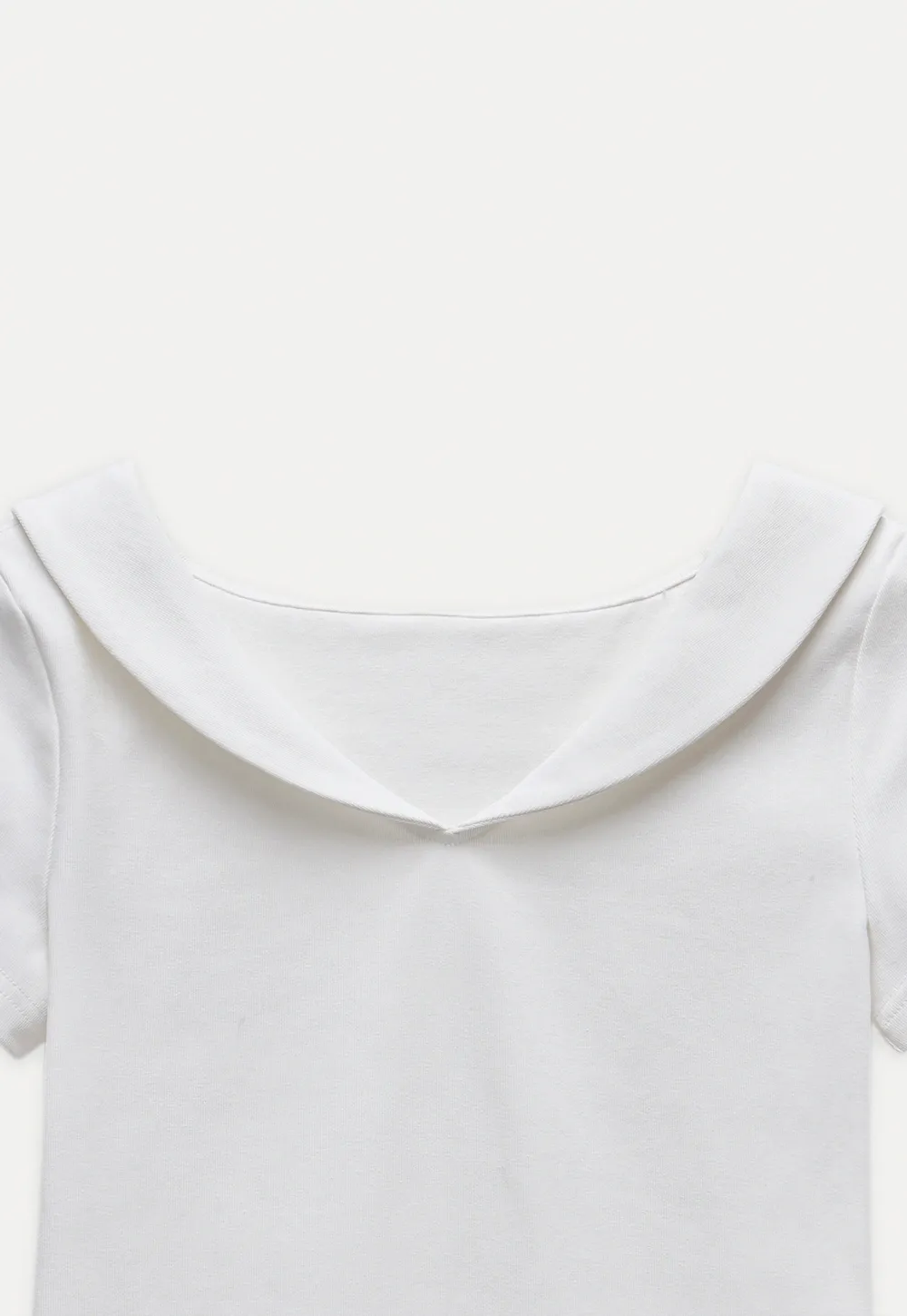 Women's V-Neck Cropped Top