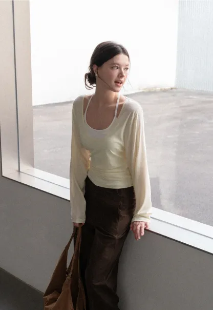 Women Scoop Neck Long Sleeve Basic Layering Top