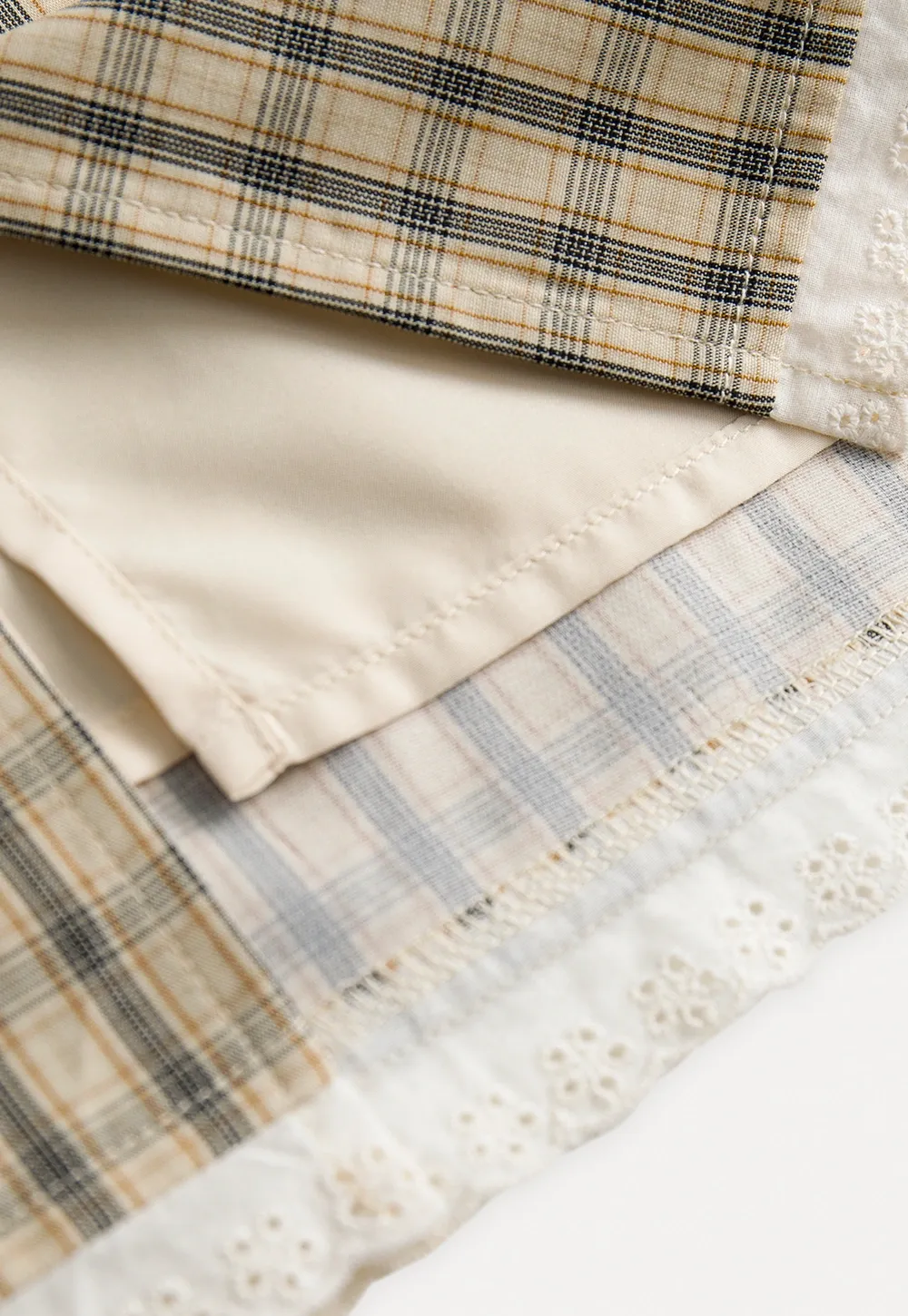 Women's Plaid A-Line Skirt with Lace Trim