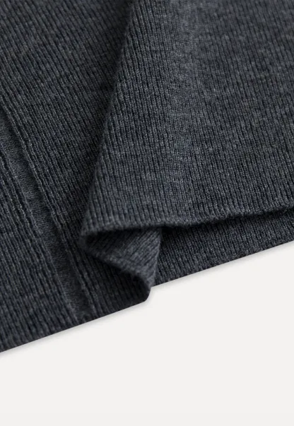 Women's Seamless U-Neck Long Sleeve Knit Top