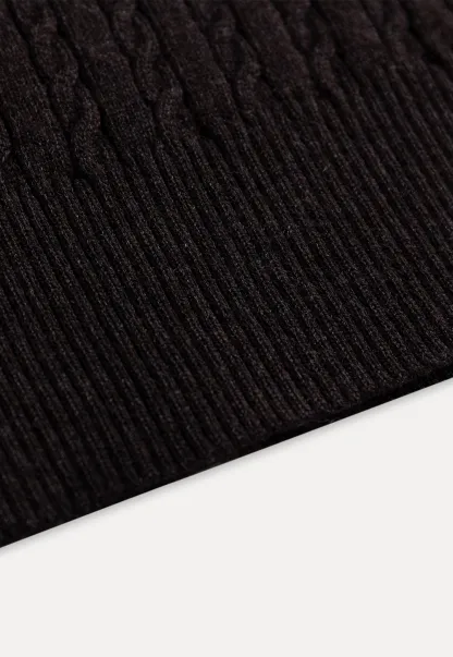 Womens V-Neck Cable Knit Sweater