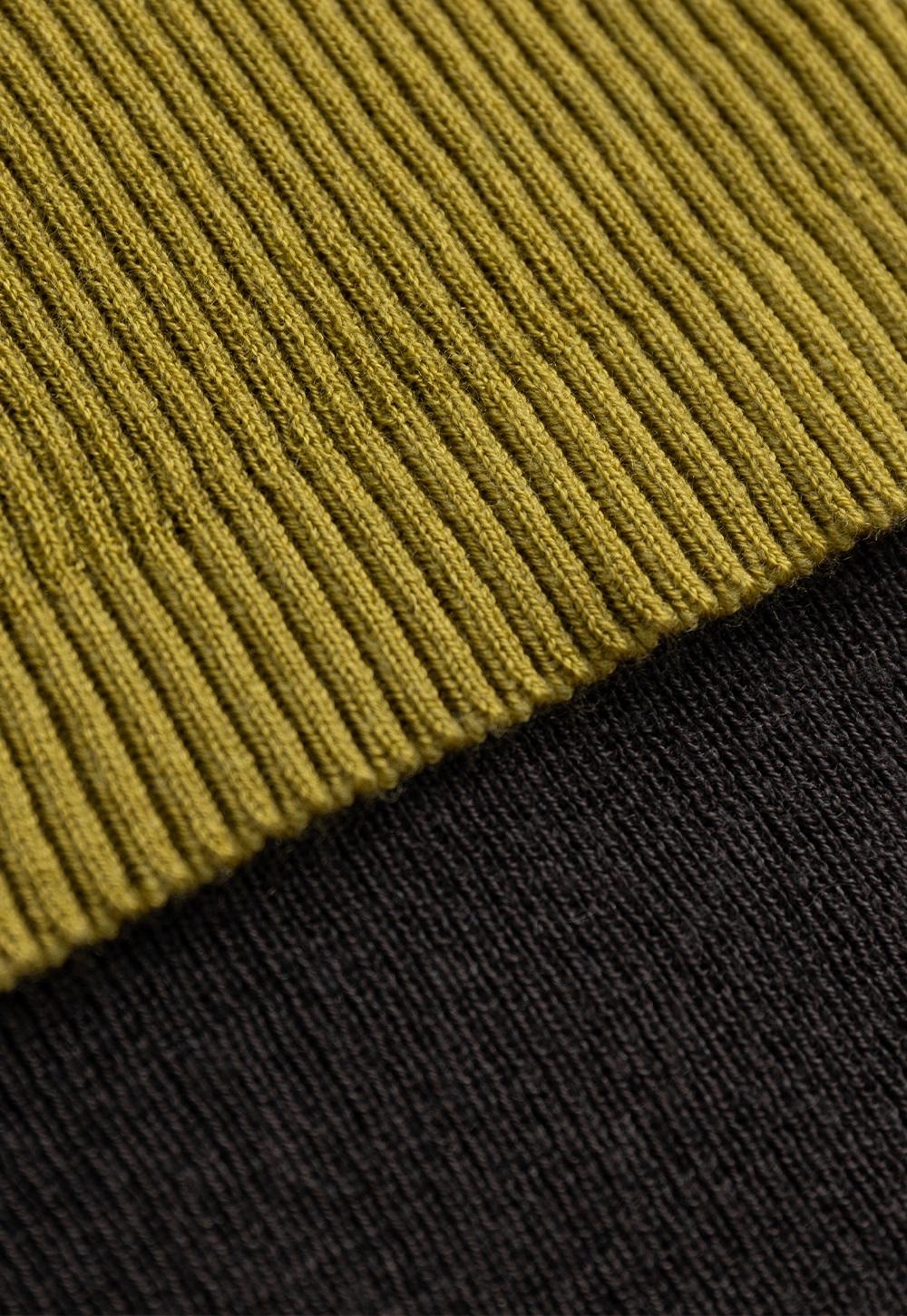 Womens Color Block Turtleneck Knit Top