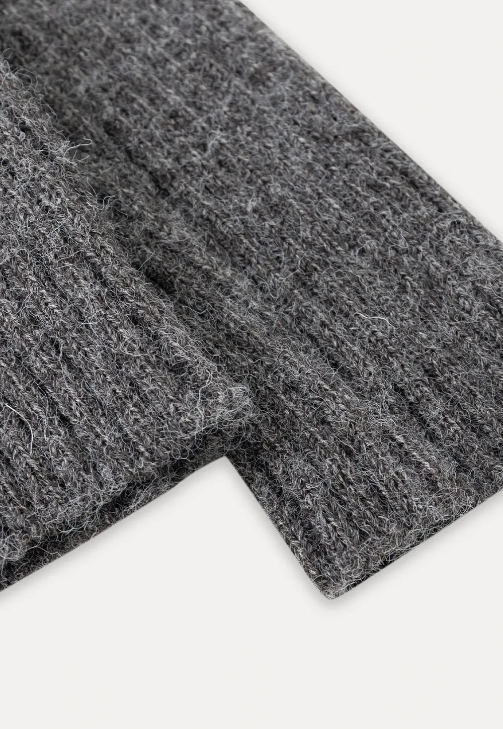 Cropped Buttoned Cape with V-Neck Fitted Thick Knit Sweater