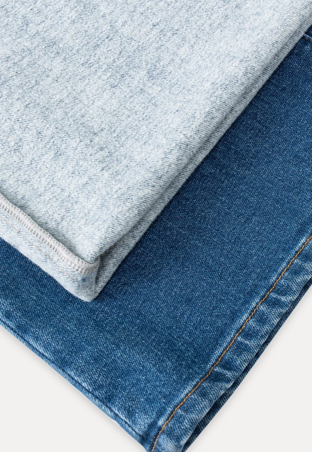 Chic Blue Wide-Legged High-Rise Jeans