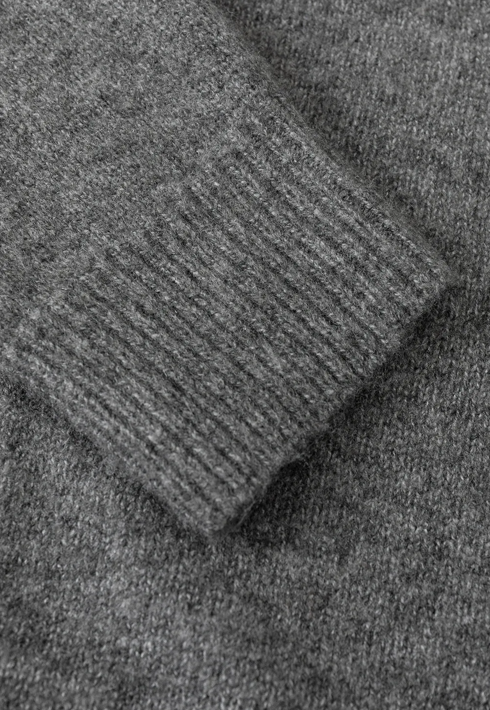 Fashionable Grey Sweater with Hood and Ribbed Trim