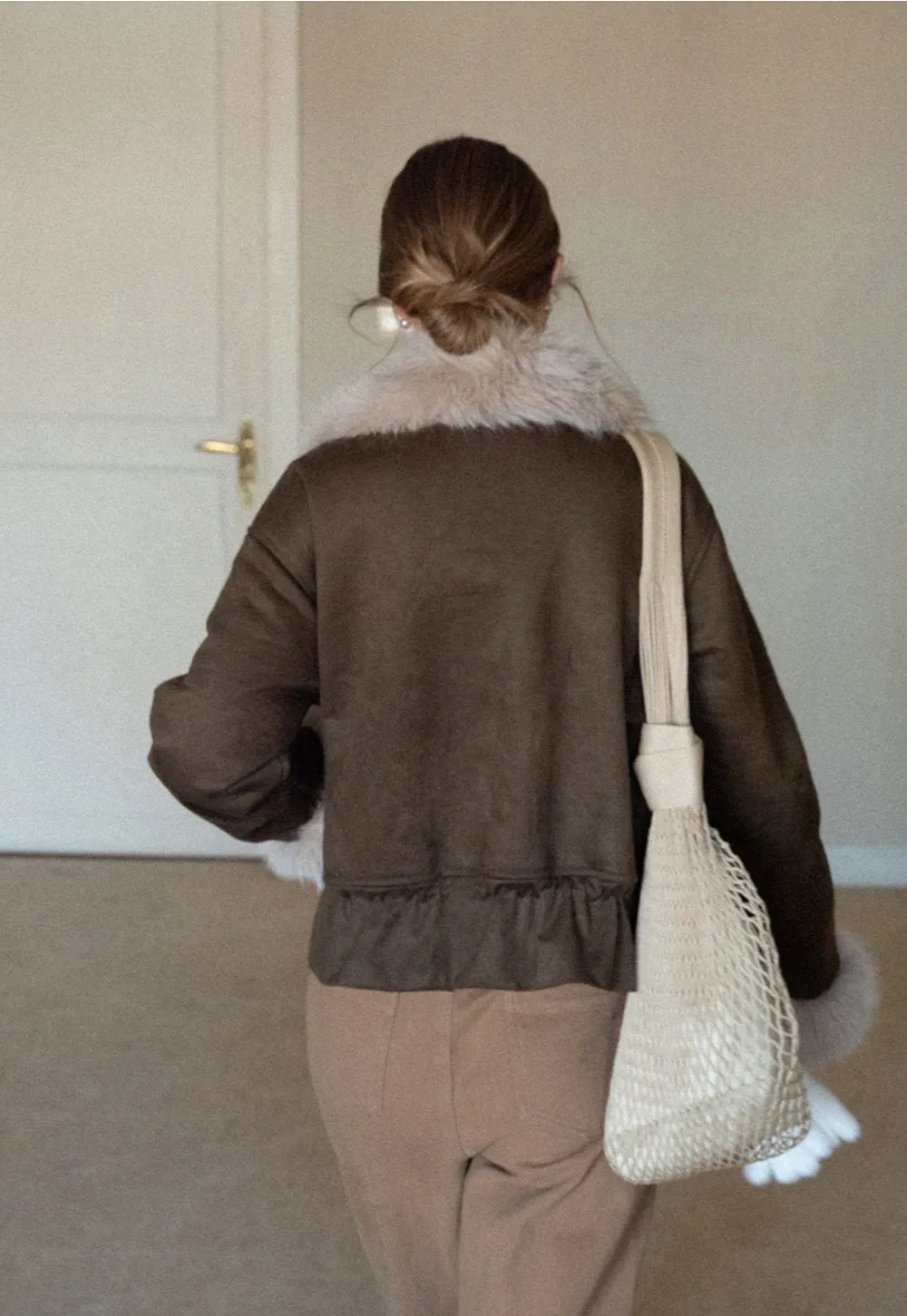 Women Faux Suede Fur Trim Short Winter Jacket