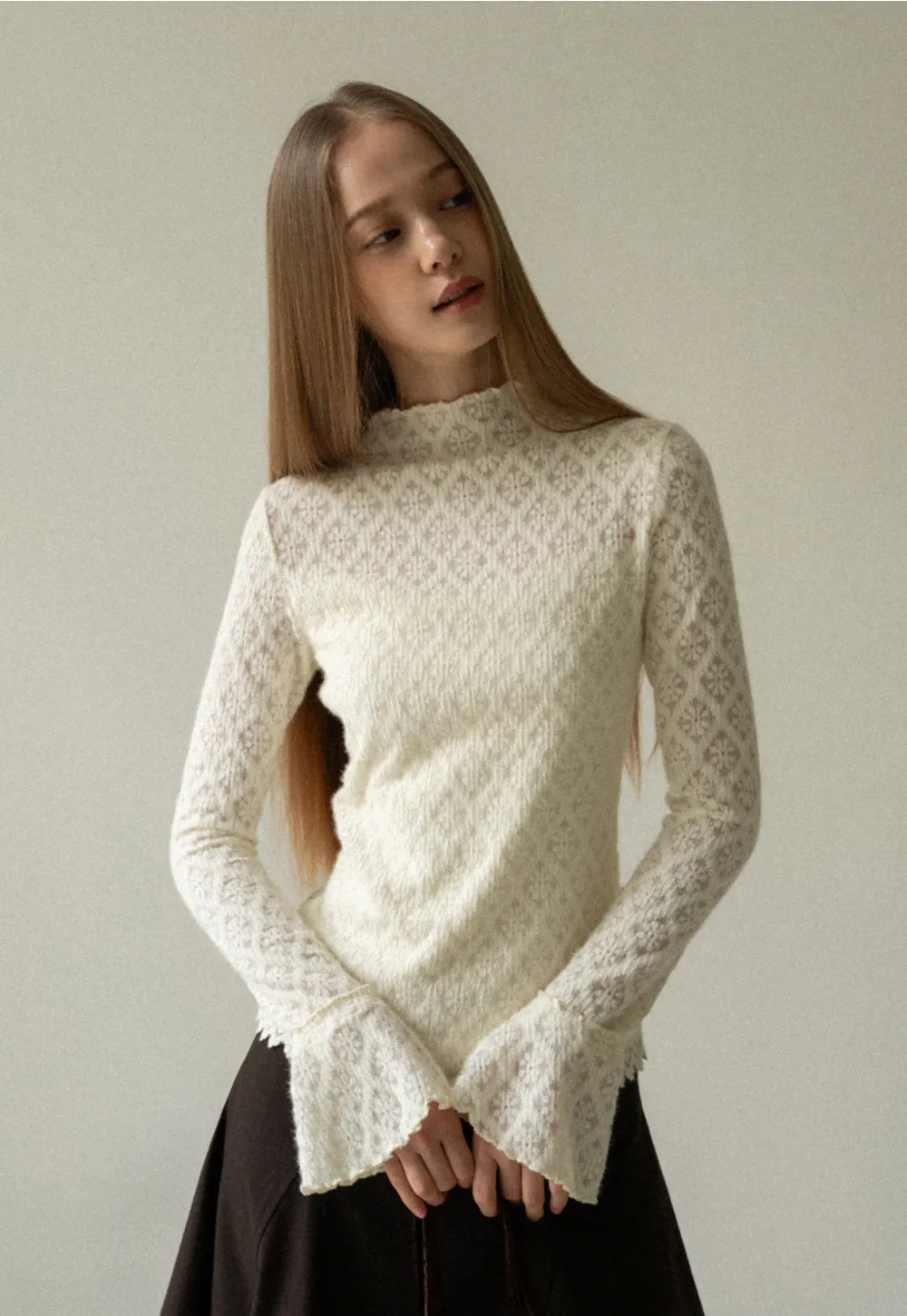 Elegant White Floral Lace Knit Long Sleeve Blouse