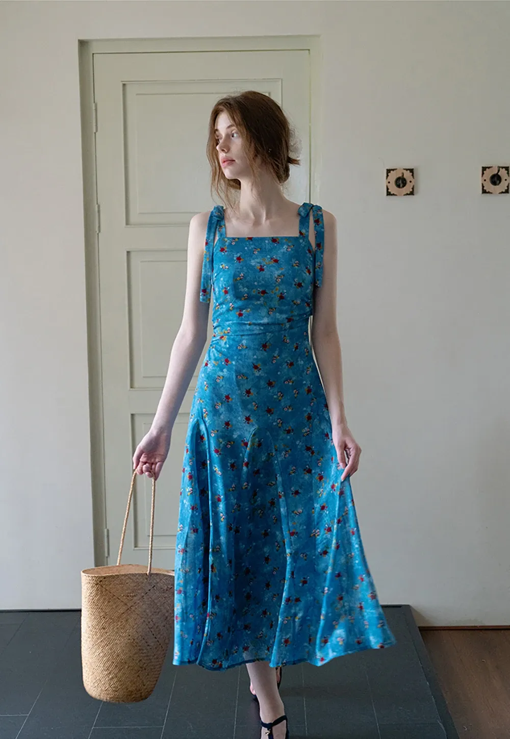 Retro Floral Sleeveless Midi Dress