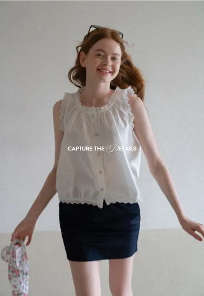 Women’s Lace Trim Floral Embroidered Button Sleeveless Blouse