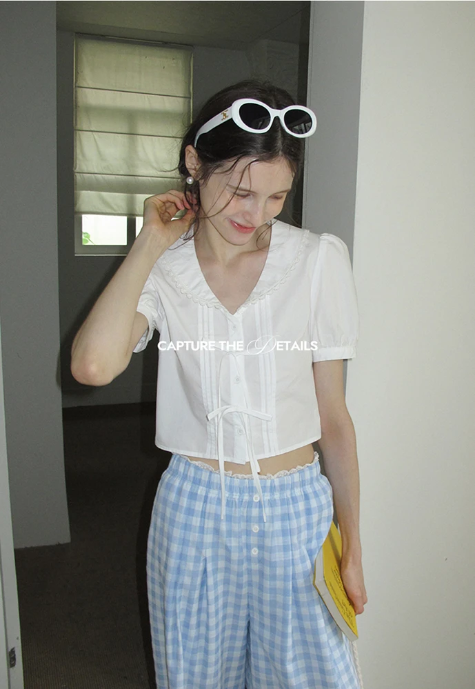 Women's Lace Collar Bow-Detail Blouse