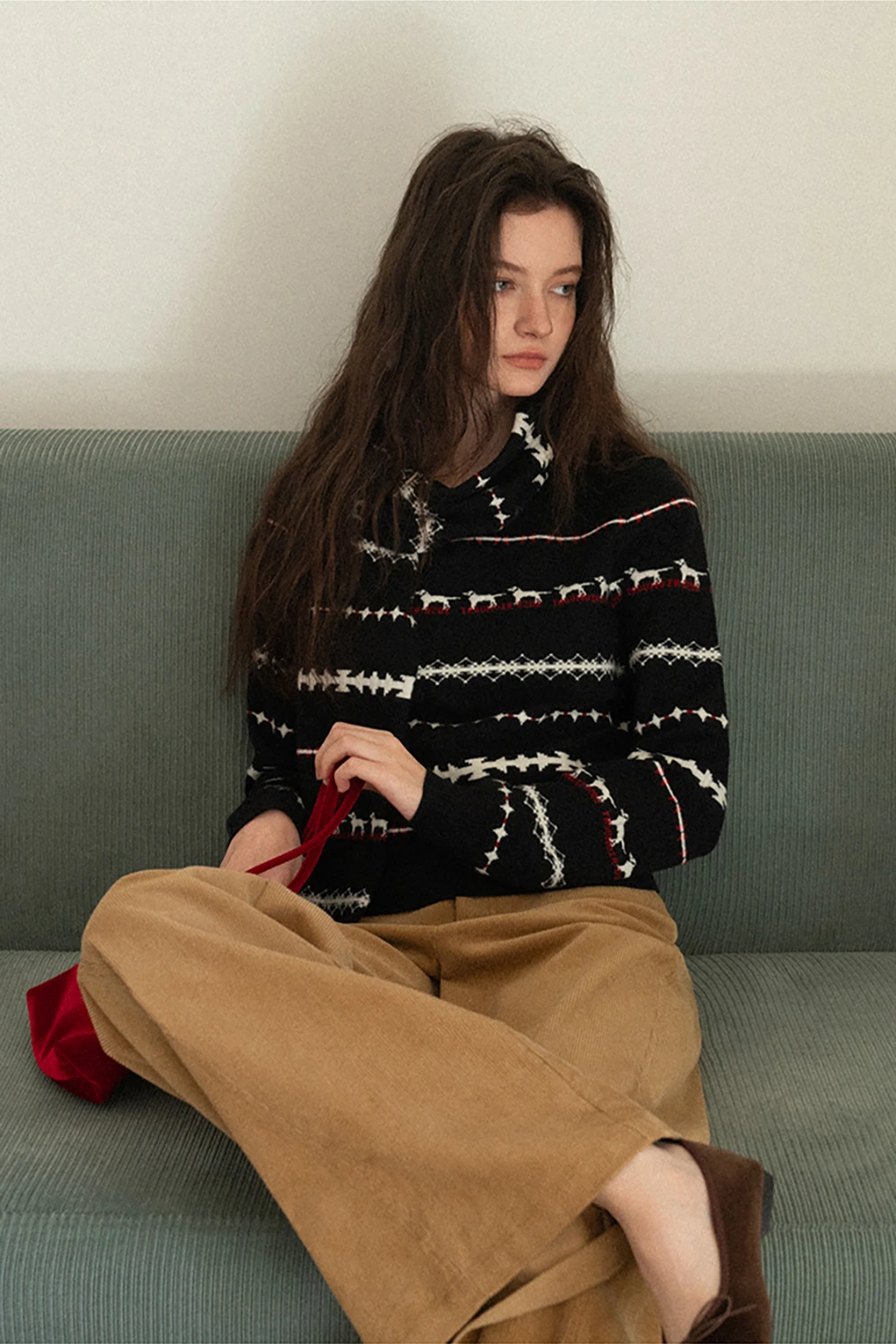 Christmas Knit Scarf With Reindeer Pattern