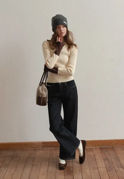 Women Classic High Rise Denim Wide Leg Pants