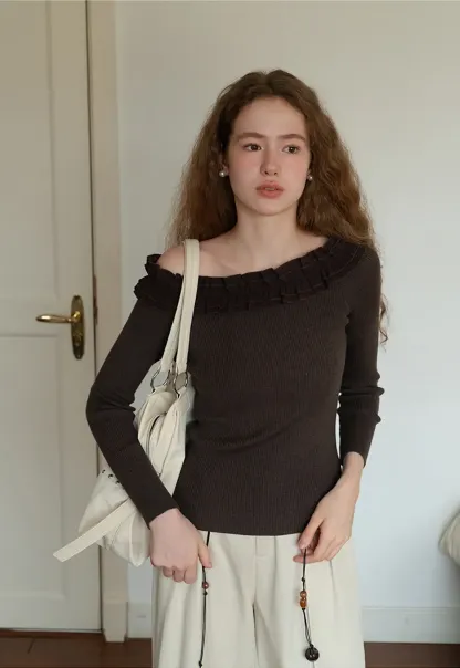 Wide-Leg Pants with Beaded Tassel Detail