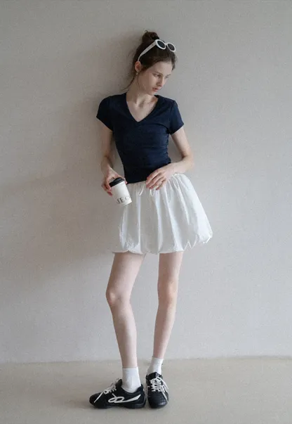 Women's Slim Fit V-Neck Short Sleeve T-Shirt