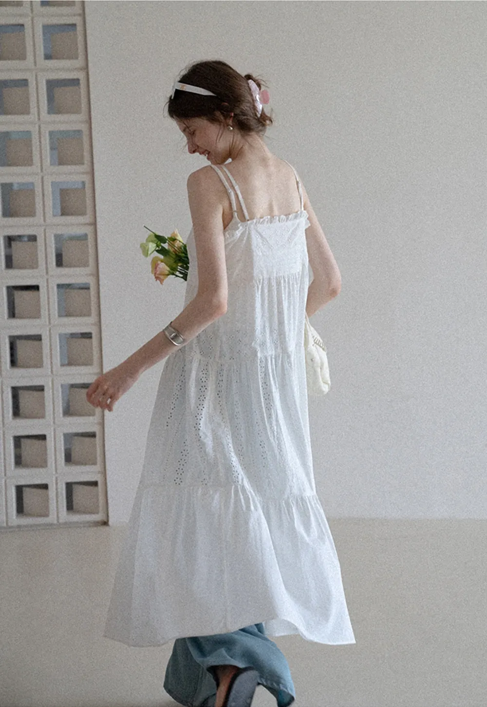 Women’s Eyelet Lace V Neck Midi Dress