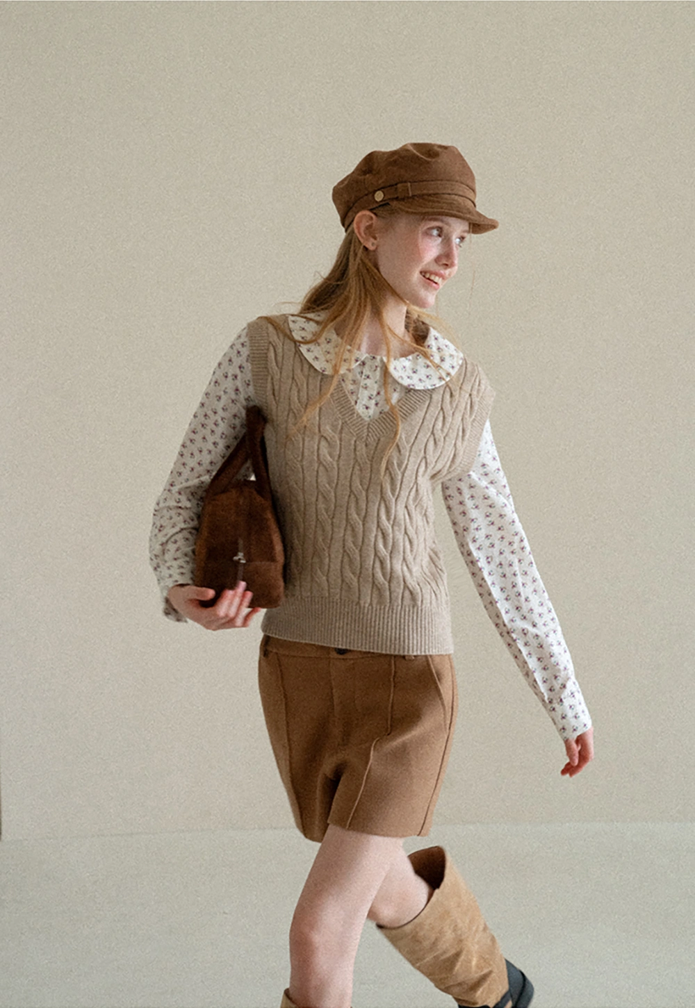 Cable Knit V Neck Sleeveless Sweater