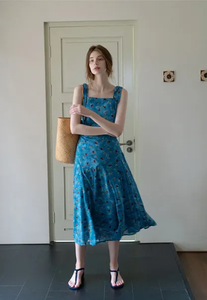 Retro Floral Sleeveless Midi Dress