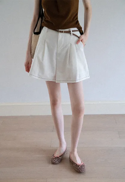 Women's Belted Pleat-Front Bermuda Shorts