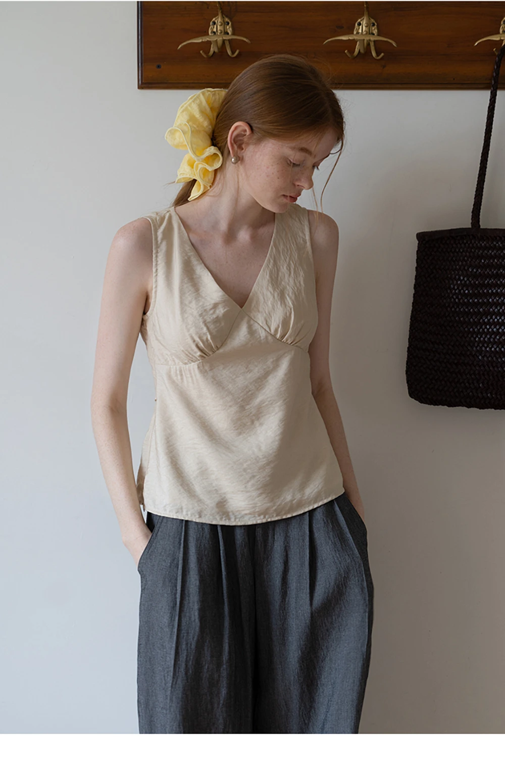 Women’s High-Waist Pleated Wide-Leg Pants