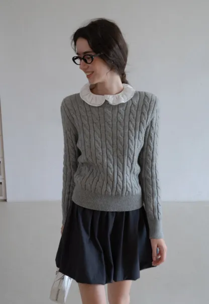 Womens Classic Cable Knit Sweater