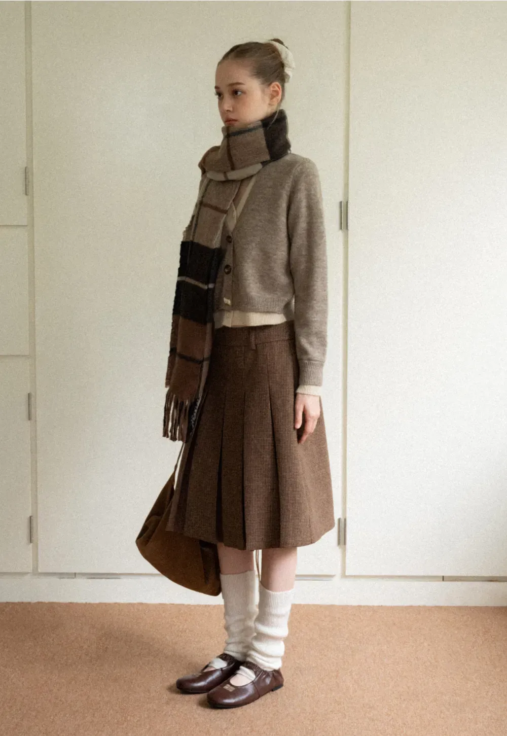 Contrast Trim Button-Up Knit Cardigan