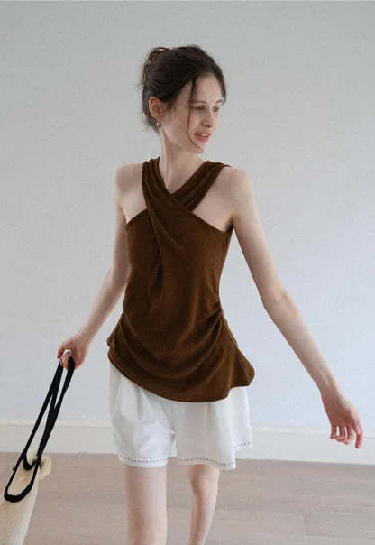 Women's Belted Pleat-Front Bermuda Shorts