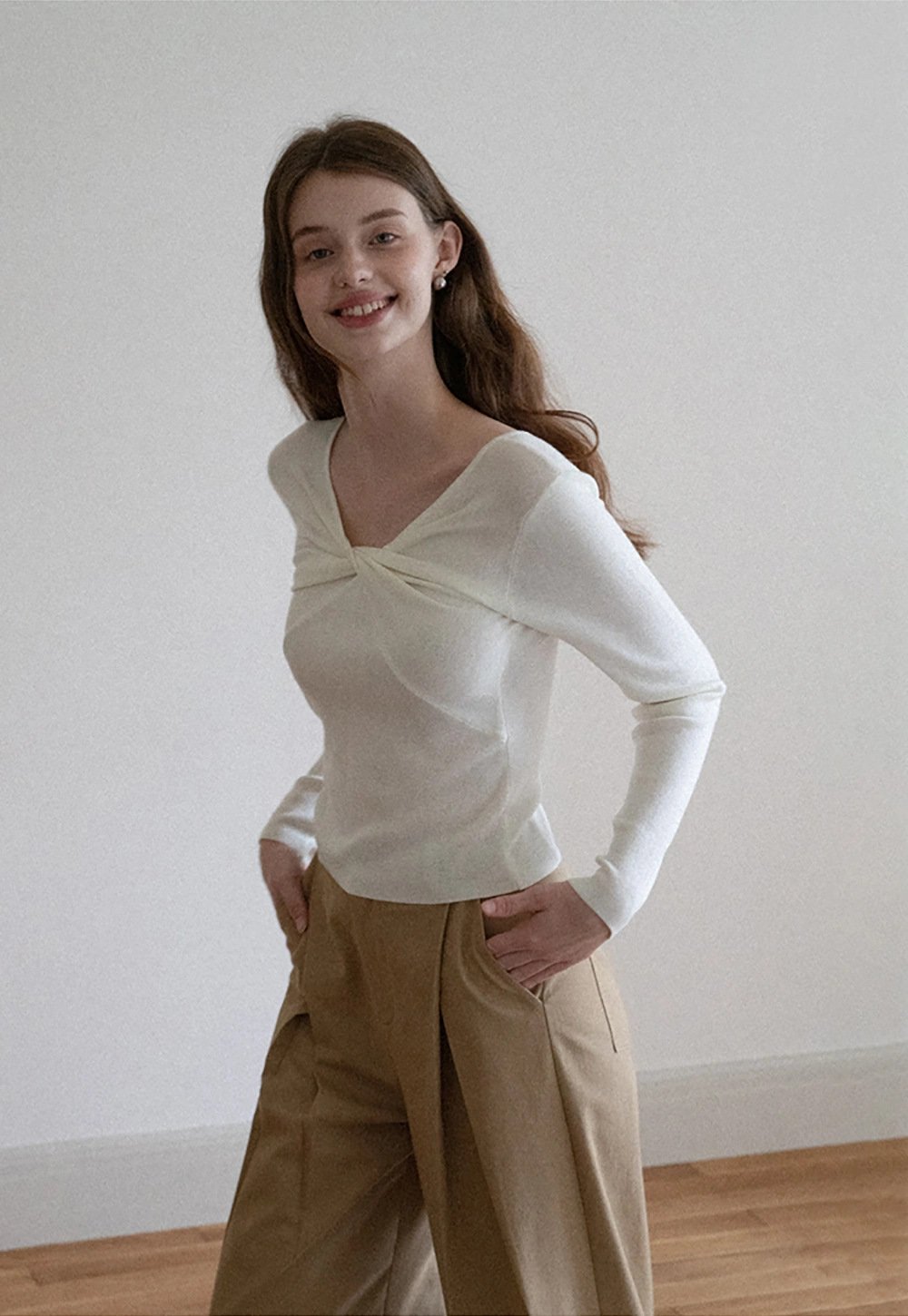 Women V Neck Twist Front Long Sleeve Knit Top