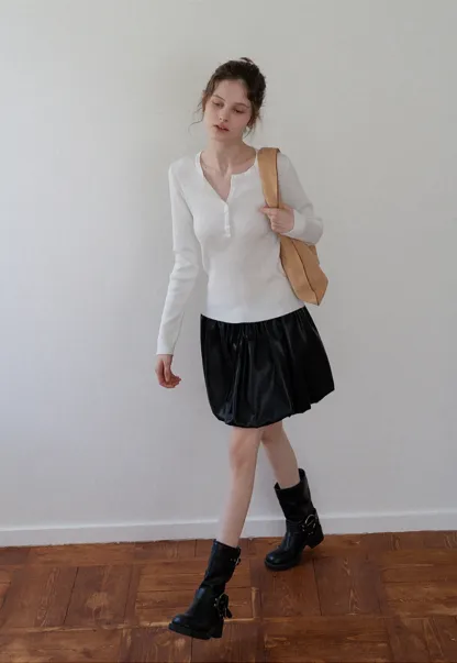 Women's Faux Leather Bubble Mini Skirt