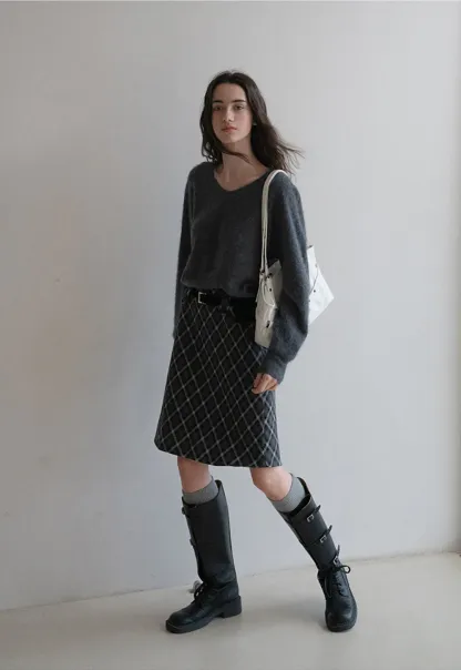 Cozy V-Neck Long Sleeve Sweater