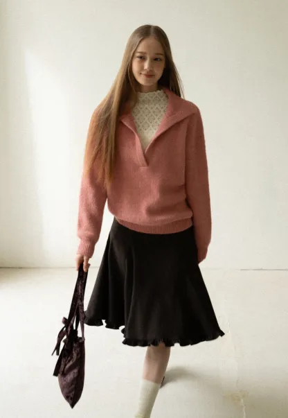 Elegant White Floral Lace Knit Long Sleeve Blouse