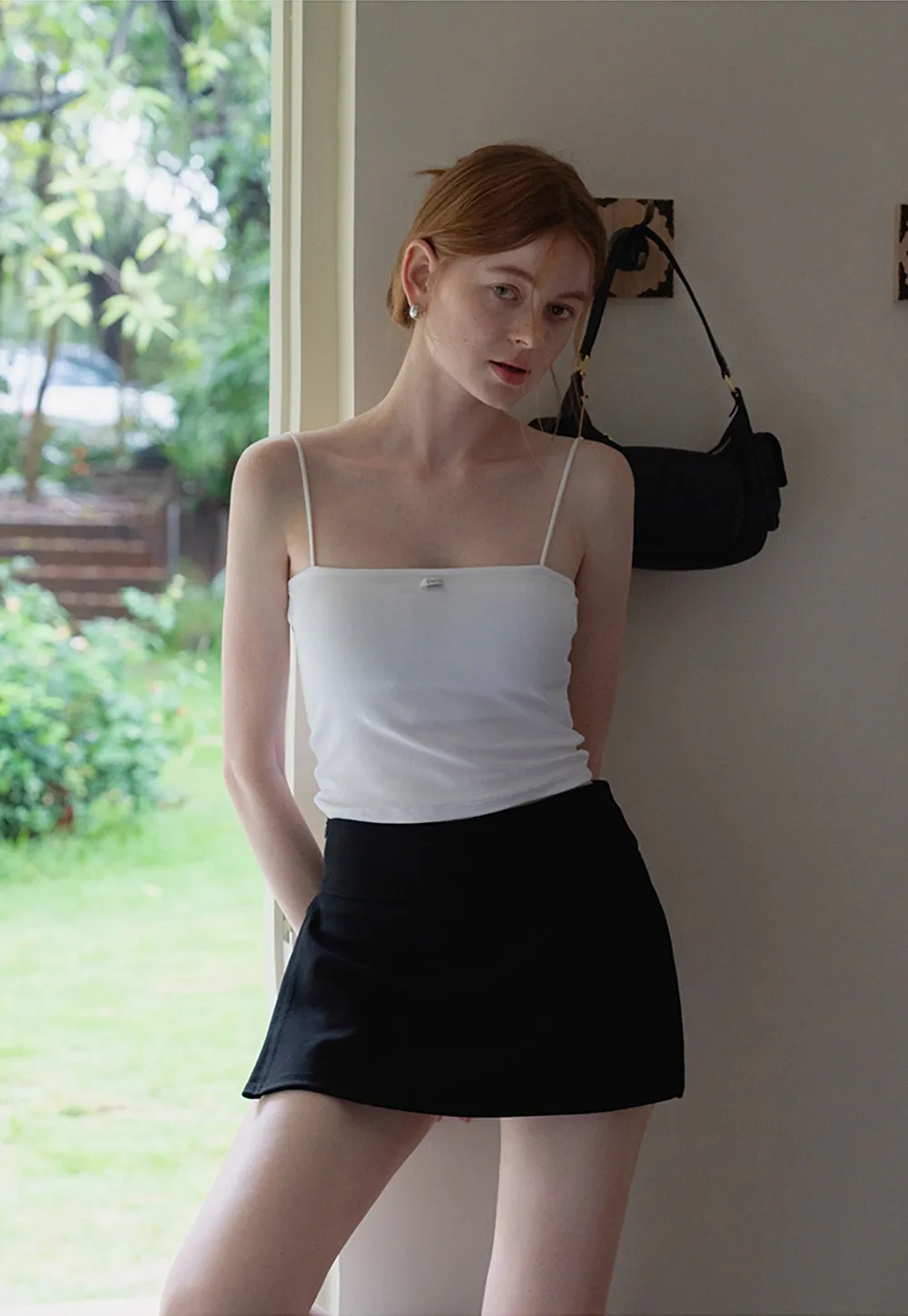Women’s Basic Spaghetti Strap Crop Cami Top