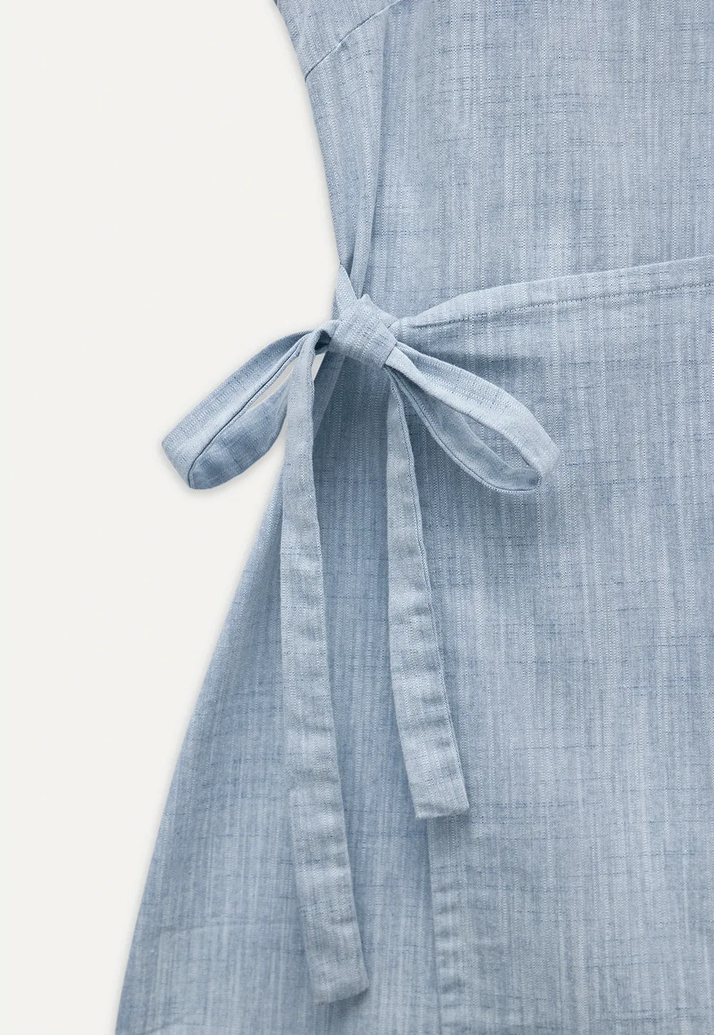 Women’s Sleeveless Tie Waist Chambray Dress