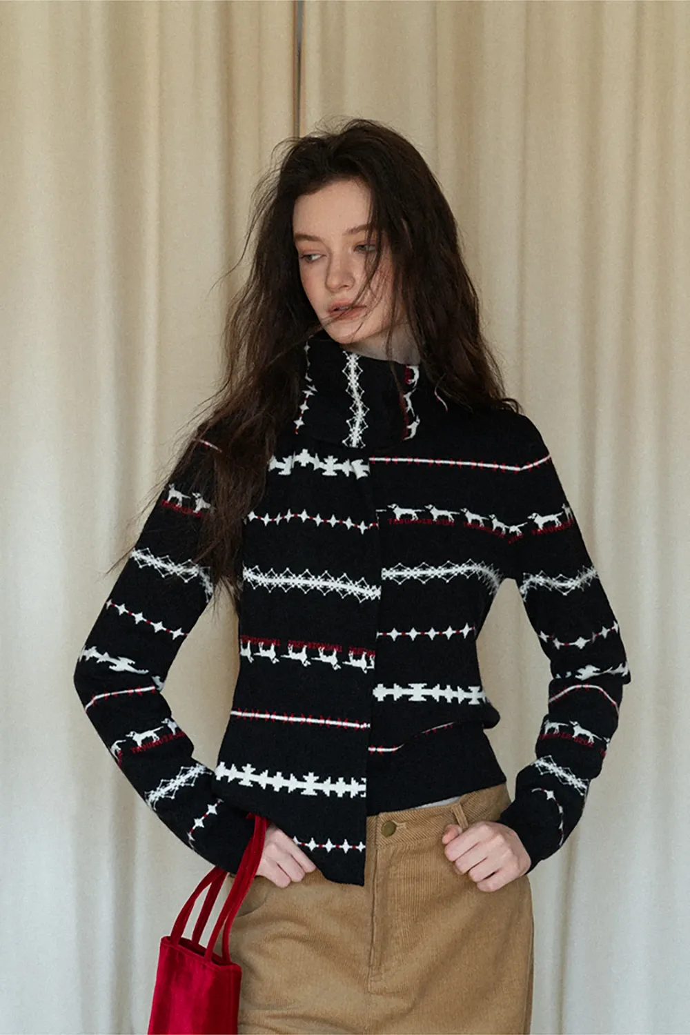 Christmas Knit Scarf With Reindeer Pattern