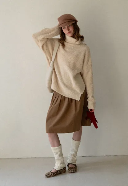 Elegant High-Waisted Pleated Skirt