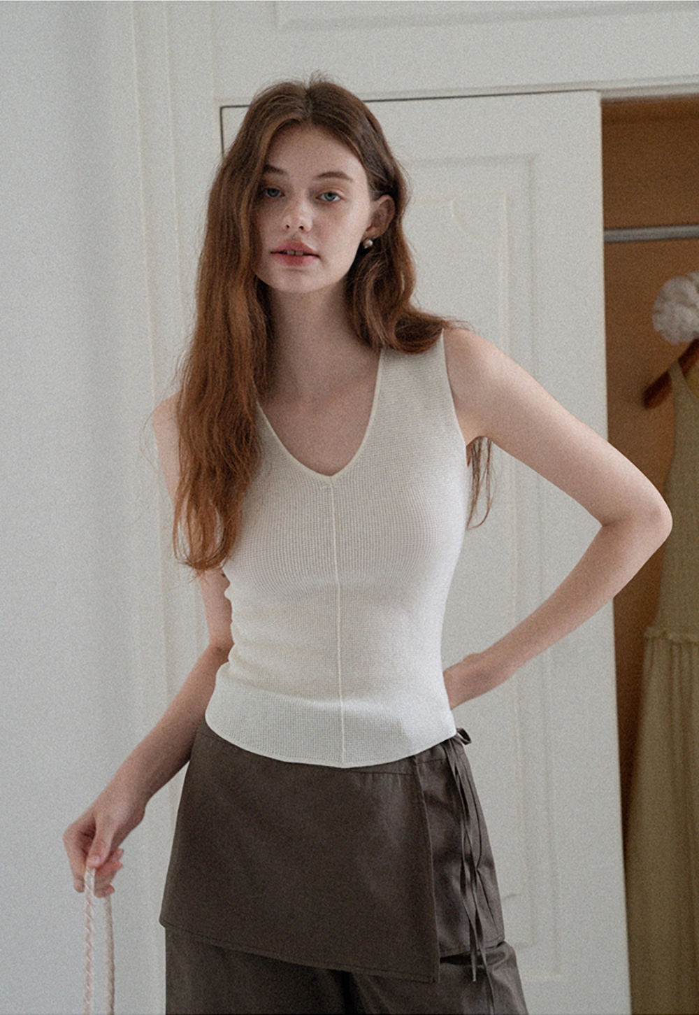 Women's Sleeveless V-Neck Knit Tank Top