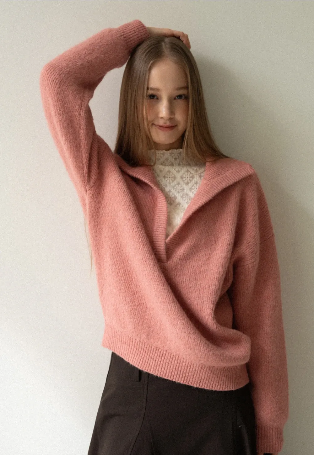 Elegant White Floral Lace Knit Long Sleeve Blouse