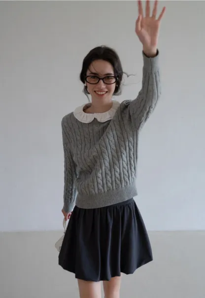 Womens Classic Cable Knit Sweater