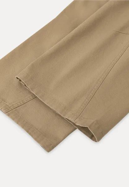 Wide leg utility pants with back pockets and side seams
