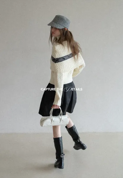 Turtleneck Cable Knit Sweater with Horse Pattern Stripe