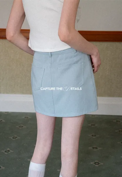 A-line mini skirt with front zipper and belt loops