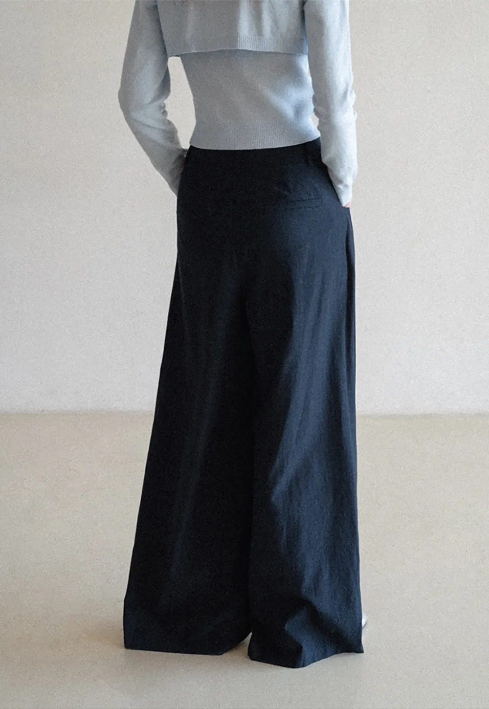 Casual Pants with Wide Legs and Pleats