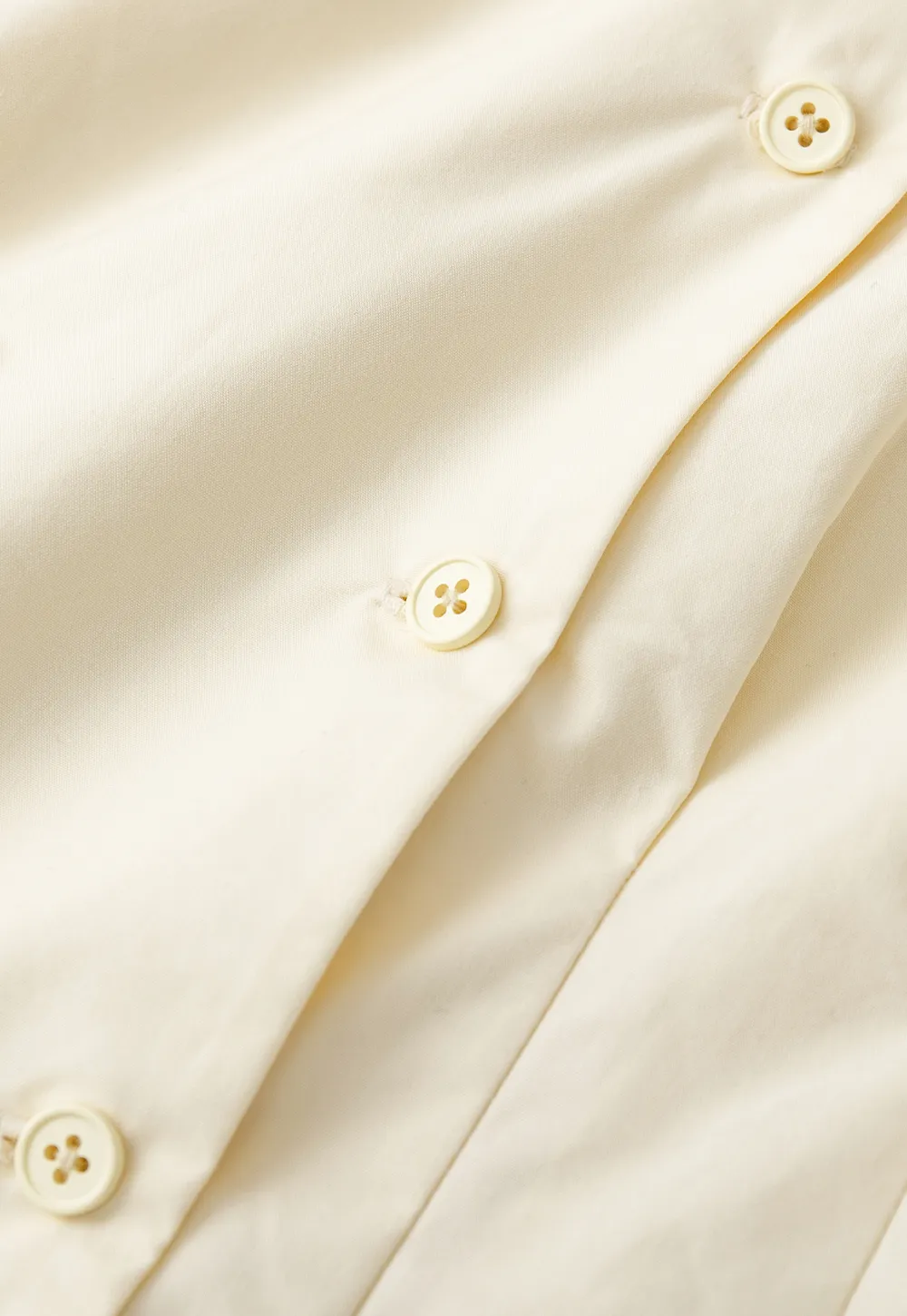 Short Sleeve Shirt with Peter Pan Collar and Peplum Hem