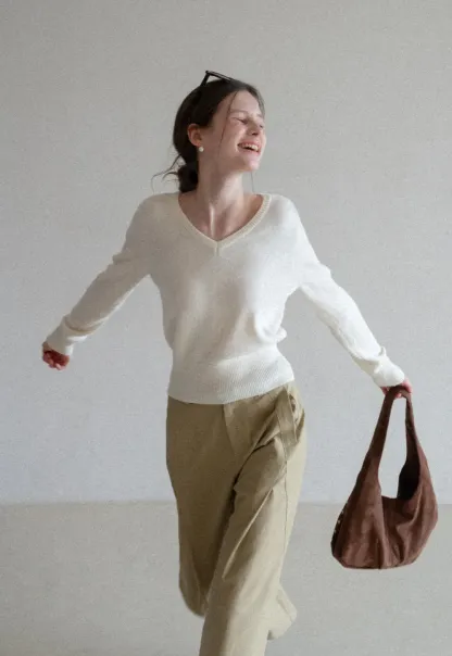 V Neck Knit Sweater with Layered Collar Design