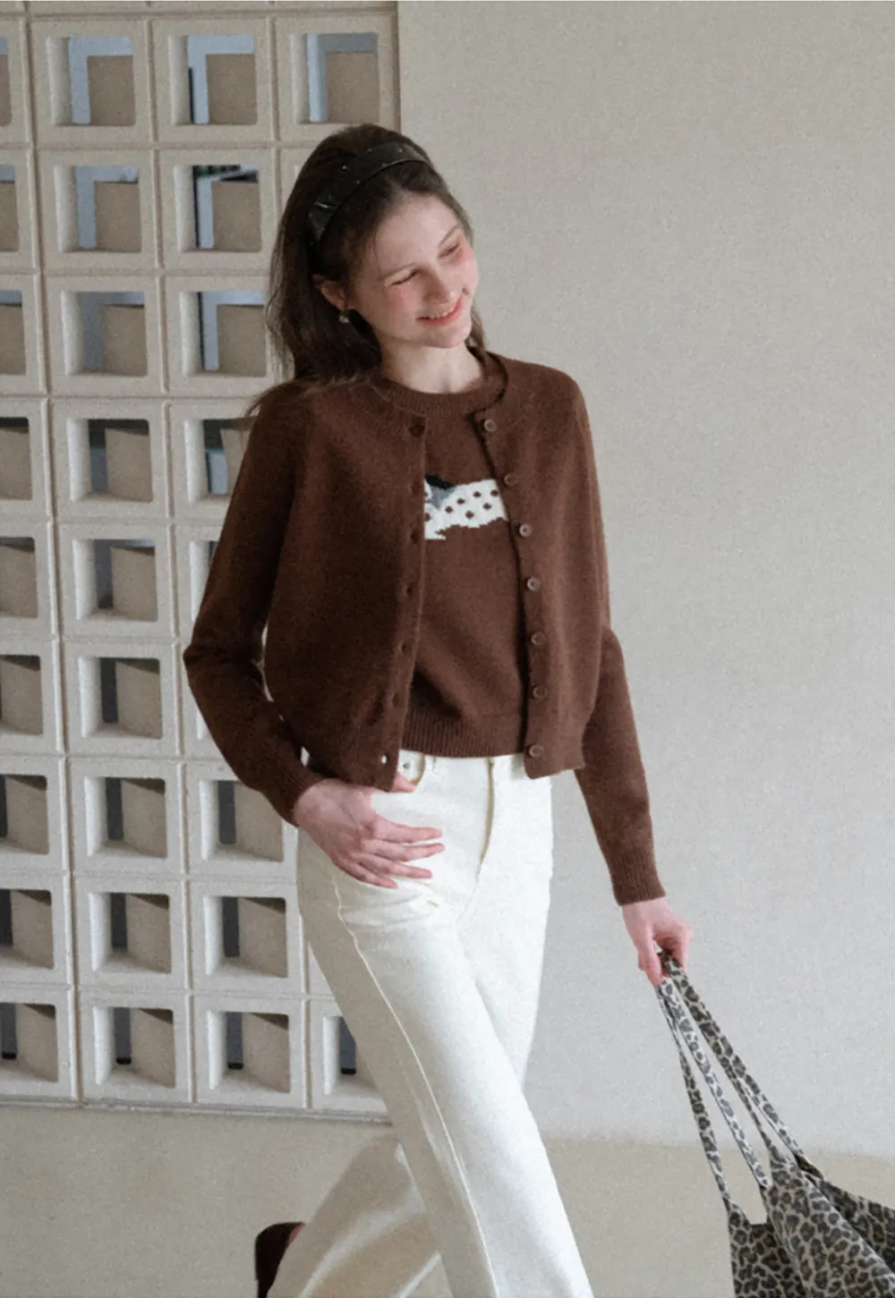 Stylish Knit Cardigan with Embroidered Design