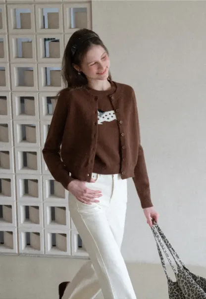 Stylish Knit Cardigan with Embroidered Design